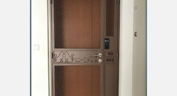 pet-friendly-mesh-gate-4x7-feet-double-leaf