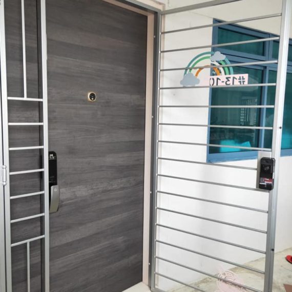 In-House Laminate Solid HDB Main Wooden Door Double Leaf 4×7 Feet