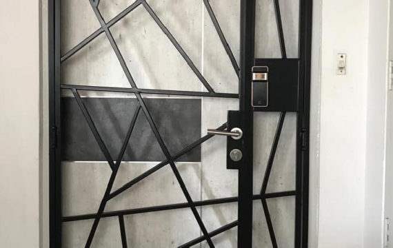 Mild-Steel-Interior-Designer-HDB-Gate-4x7-feet