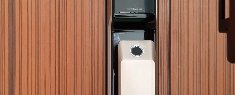 Push Pull Digital Lock Satin Gold