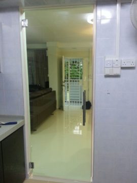 Buy wall to wall glass shower screen in My Digital Lock Singapore. Call 9067 7990