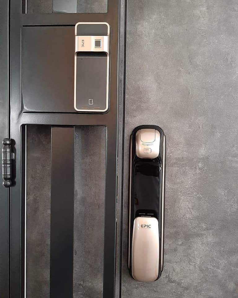 digital lock grid 1