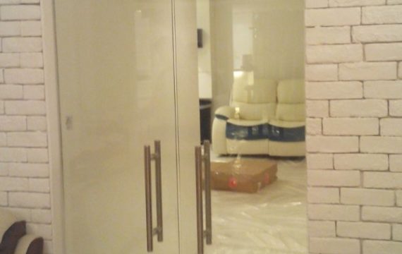 Buy wall to wall glass shower screen. Call 9067 7990