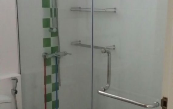 Buy wall to wall glass shower screen from My Digital Lock. Call 9067 7990