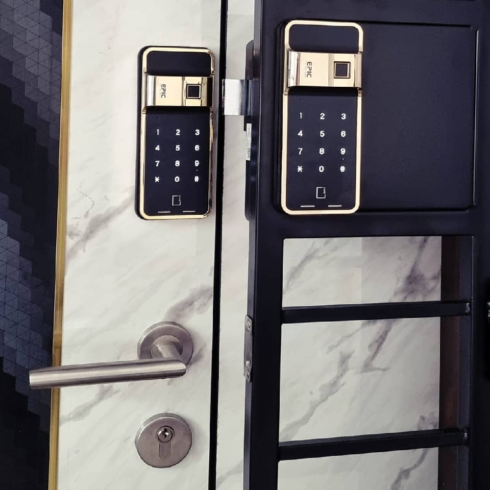 24K Gold gate