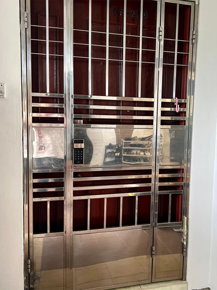 Complex HDB Stainless Steel Gate Design