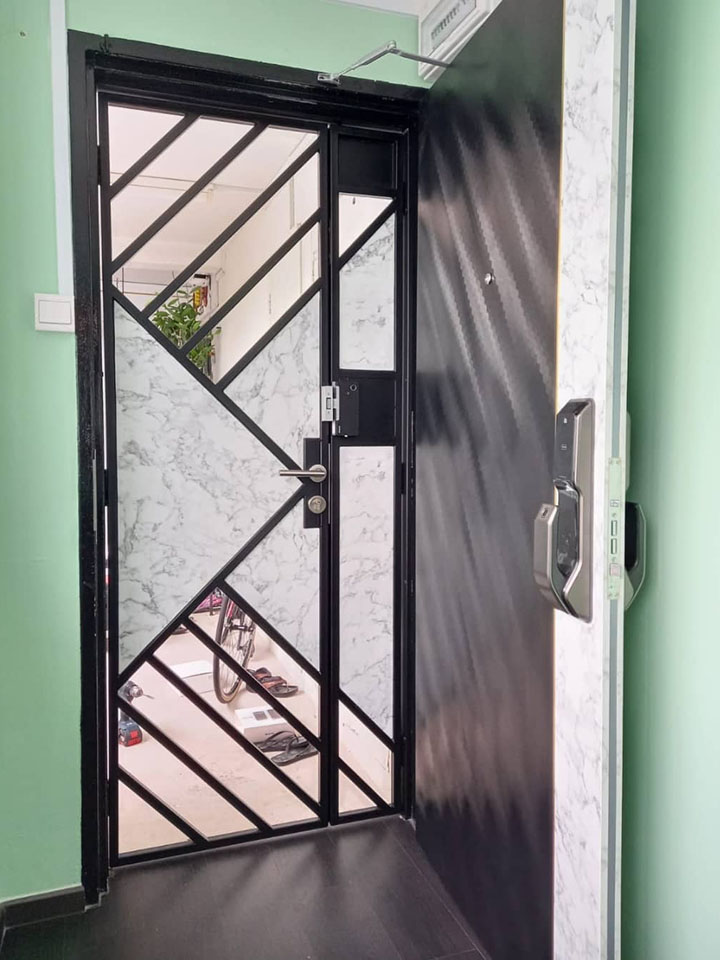 Laminate HDB Gate Project in 2022
