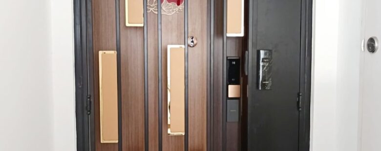 Kato 2K Gold Leather Gate