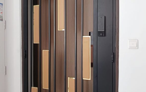 Kato 2K Gold Leather Gate