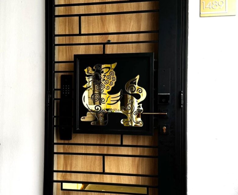 MDL - HDB Laminate Main Door Feature