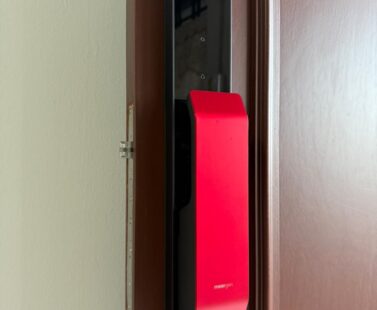 Moorgen Swarovski Crystal Red