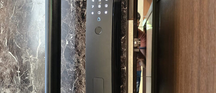Lusano+ Moon (New) Dual Battery Smart Lock
