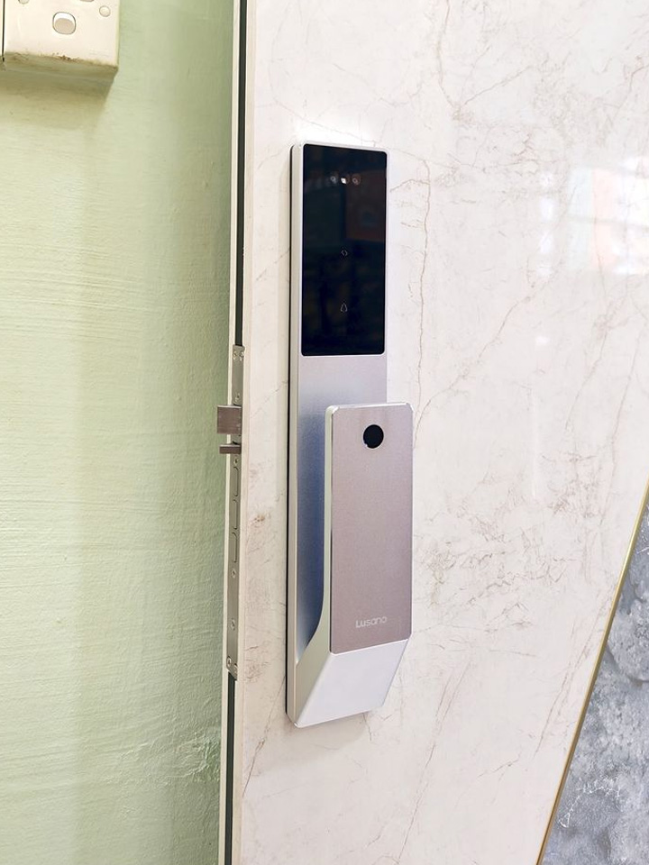 MyDigitalLock - Titanium Silver Color MyDigitalLock - Titanium Silver Color