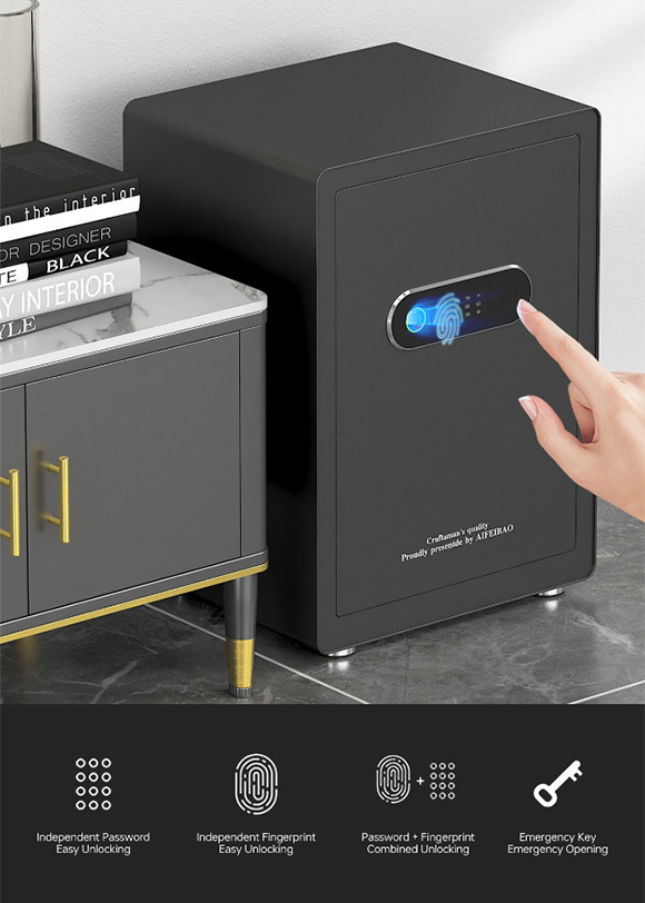The Solitaire 30 Leather Safe