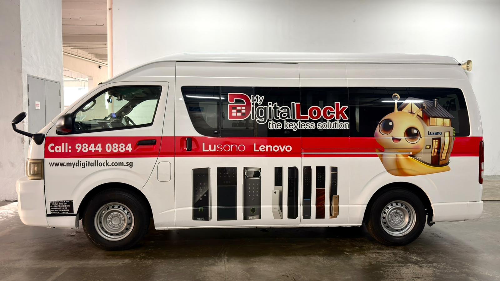 Contact-Mobile-Showroom