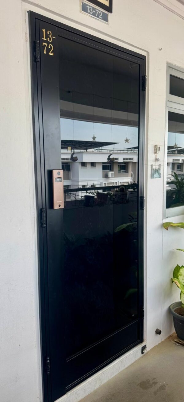 Designer HDB Glass Gate 4×7 Feet
