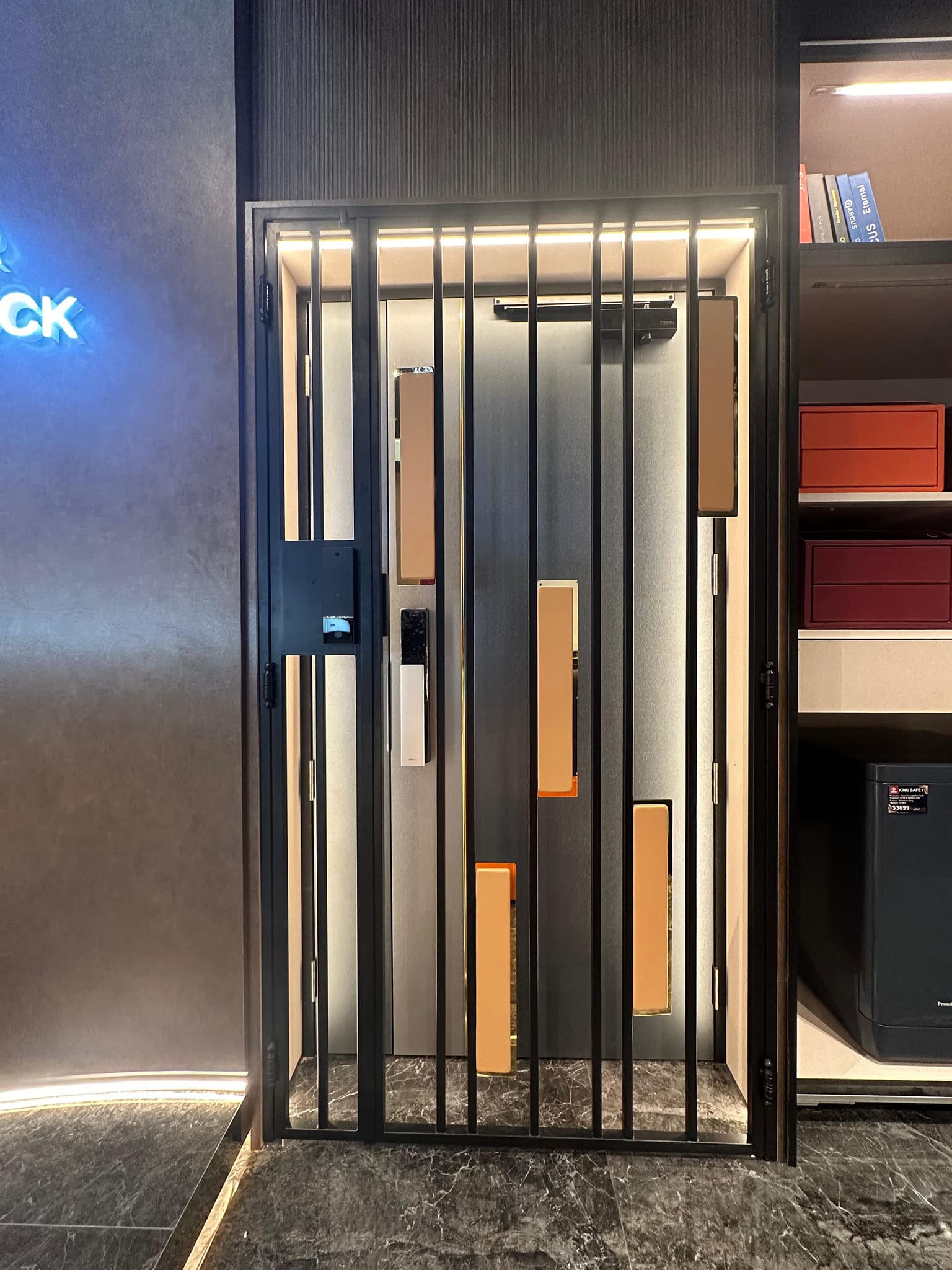 MyDigitalLock - Kato-2K-Gold-Leather-Gate MyDigitalLock - Kato-2K-Gold-Leather-Gate