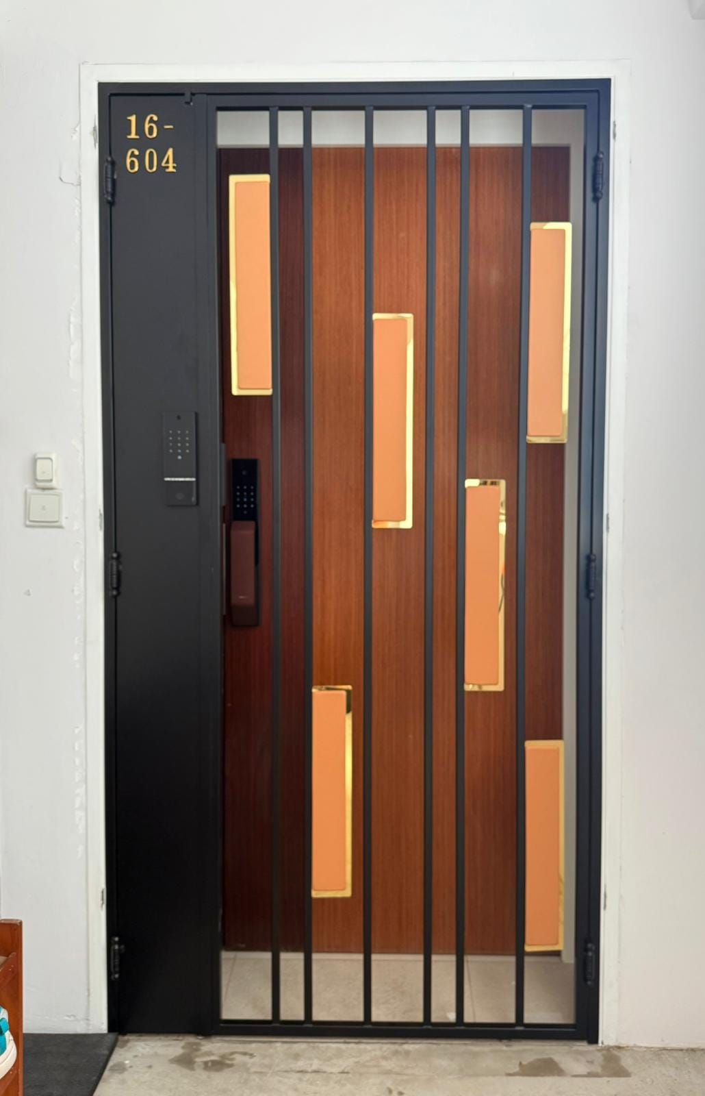 MyDigitalLock - Kato-2K-Gold-Leather-Gate MyDigitalLock - Kato-2K-Gold-Leather-Gate