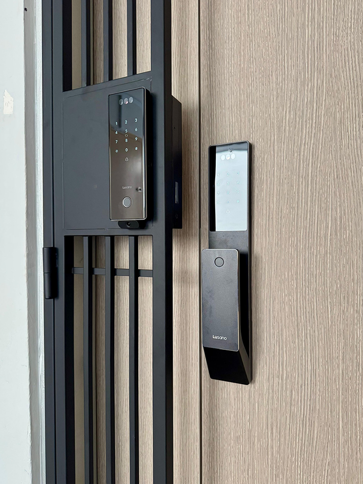 Lusano-Space-X-Digital-Door-Lock-Black-Installation