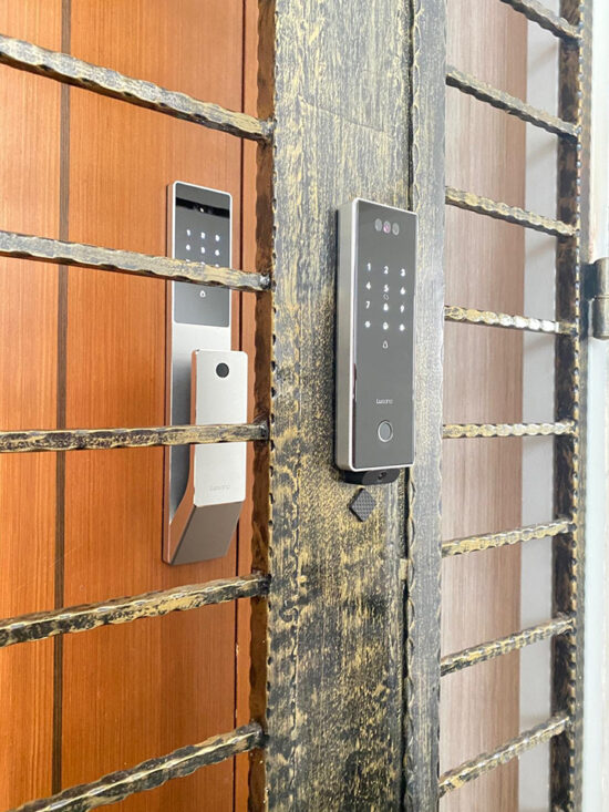 Lusano-Space-X-Digital-Door-Lock-Silver-Installation