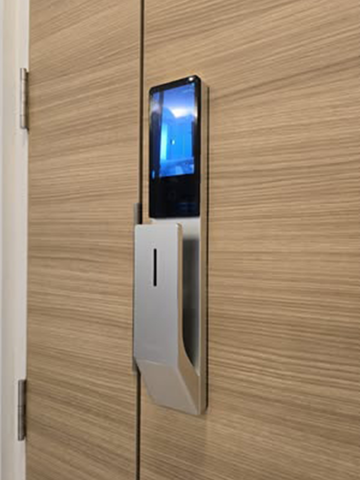 Lusano-Space-X-Digital-Door-Lock-Silver-Installation