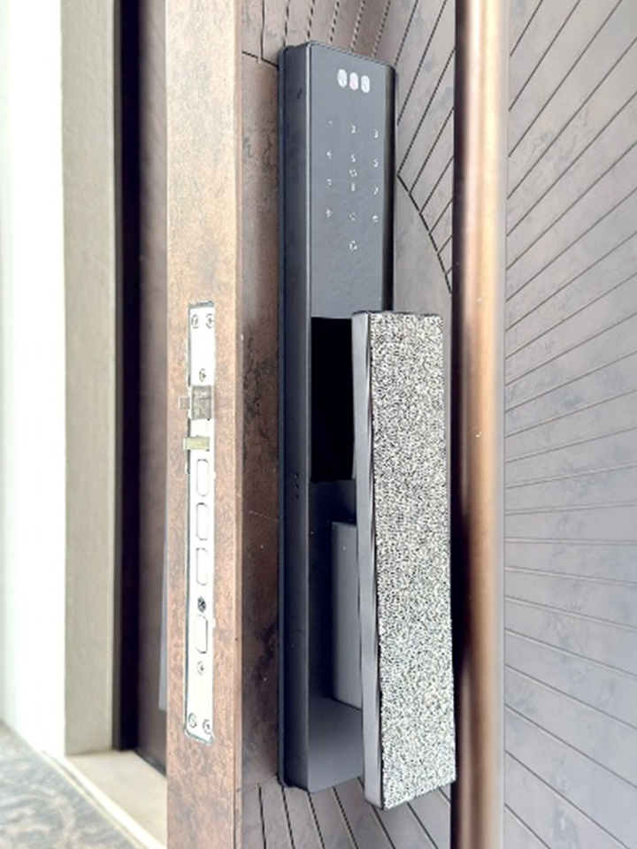 My-Digital-Lock-T5-Full-Swavroski-Crystal My-Digital-Lock-T5-Full-Swavroski-Crystal