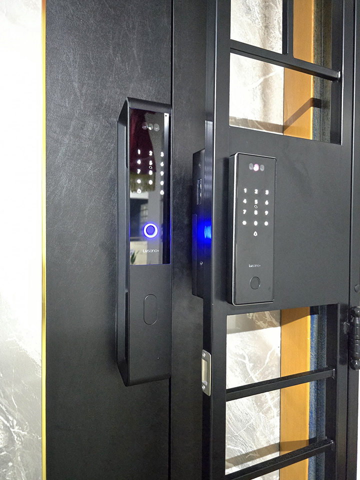 Lusano-Smart-Lock-Retail-Shop-Exclusive-–-Not-Sold-Online