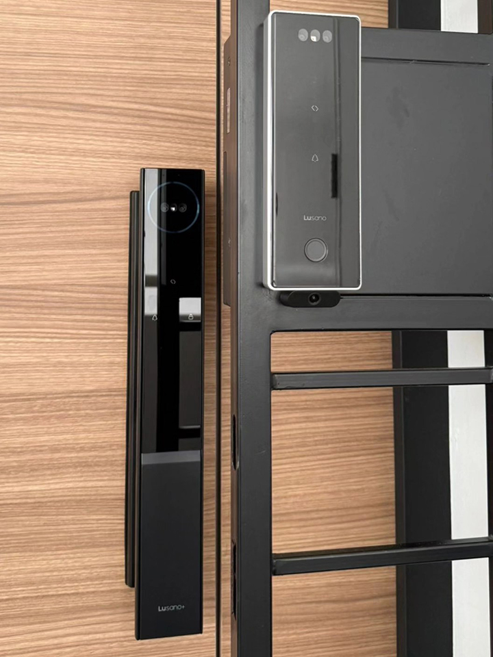 Lusano-Smart-Lock-Retail-Shop-Exclusive-–-Not-Sold-Online