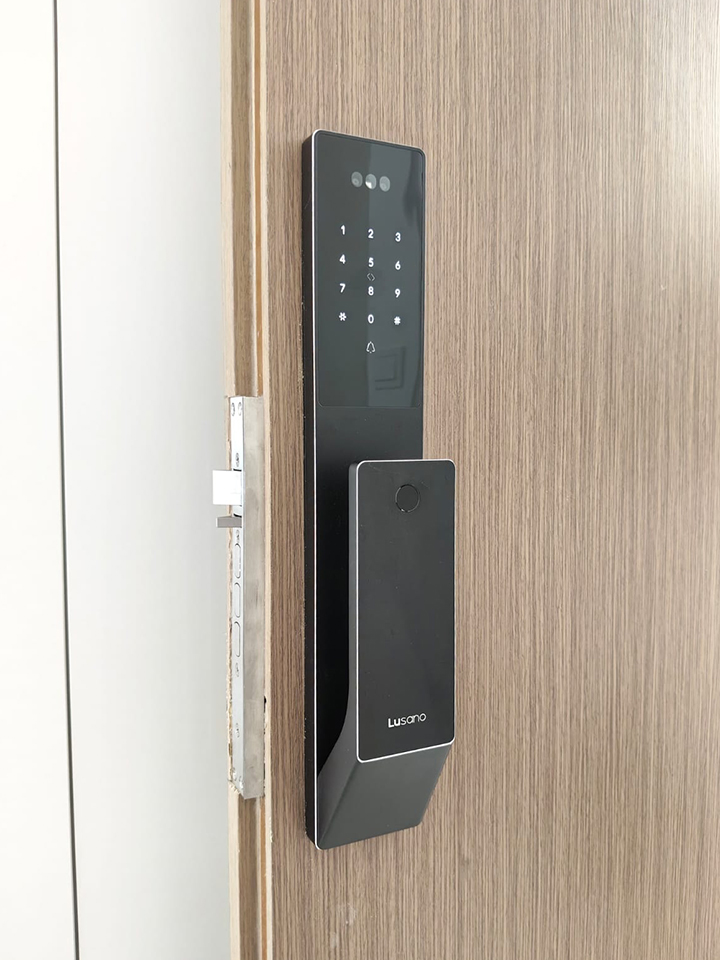 Lusano-Space-X-Smart-Door-Lock-Mika-Black