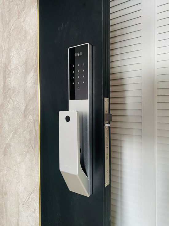 Lusano-Space-X-Smart-Door-Lock-Titanium-Cool-White