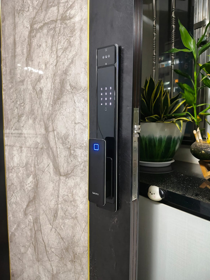 Lusano-Ultra-Slim-Digital-Lock-Galaxy-Black