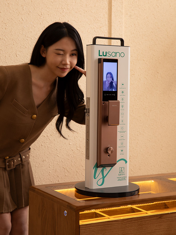 MYDigitalLock - Ultra-Slim- Ultra-Clear Door Viewer-Brown MYDigitalLock - Ultra-Slim- Ultra-Clear Door Viewer-Brown