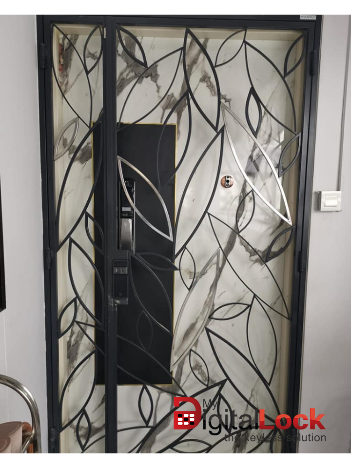Mild Steel Gate - Retro Design