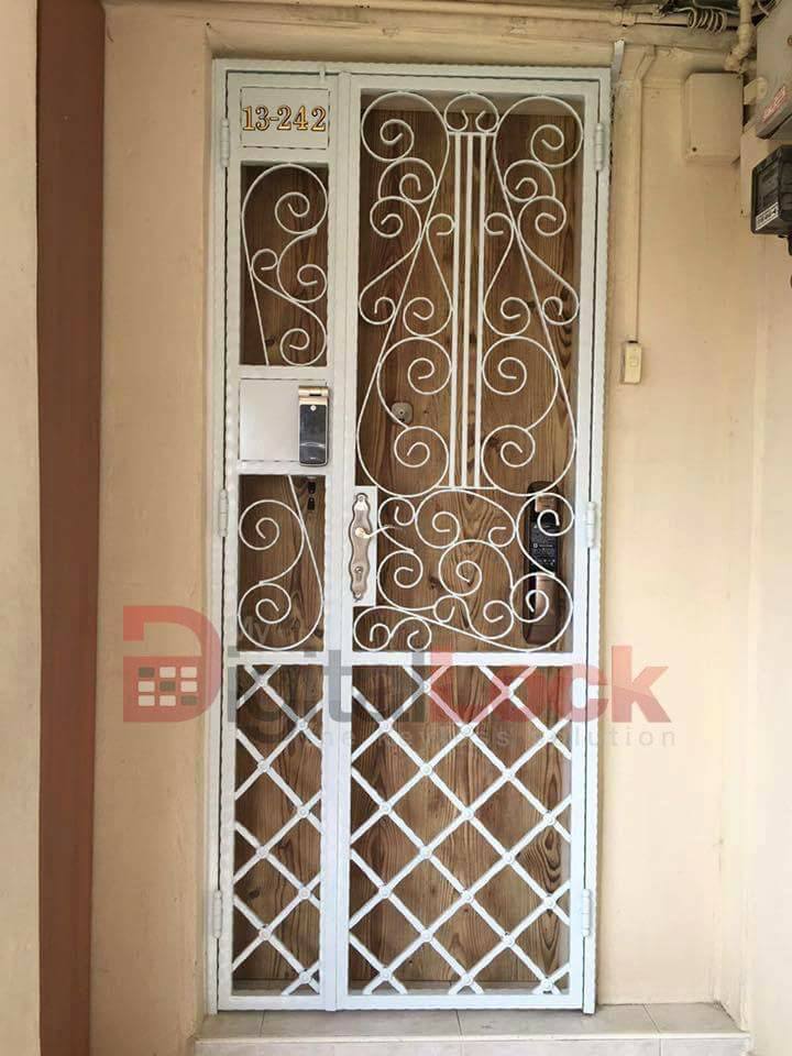 Mild Steel Gate - Retro Design