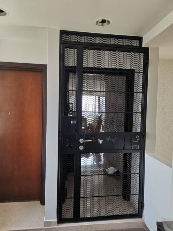My Digital Lock - Retro Big HDB Mesh Gate My Digital Lock - Retro Big HDB Mesh Gate