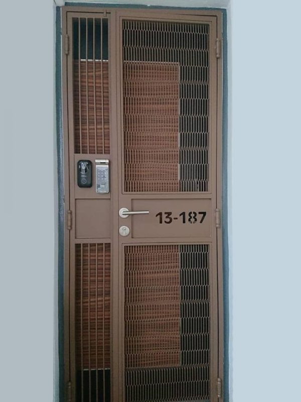 My Digital Lock - Vertical Honey Comb Mesh Gate My Digital Lock - Vertical Honey Comb Mesh Gate