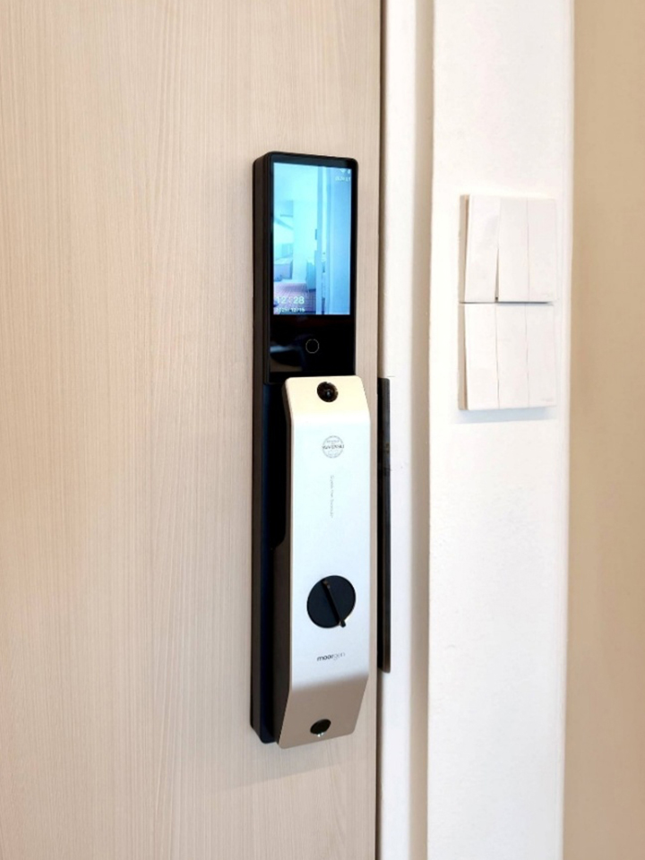 Swarovski Crystal Door & Gate - T9 Cool Silver