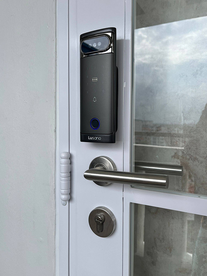 Lusano+ Cyber B Gate Lock
